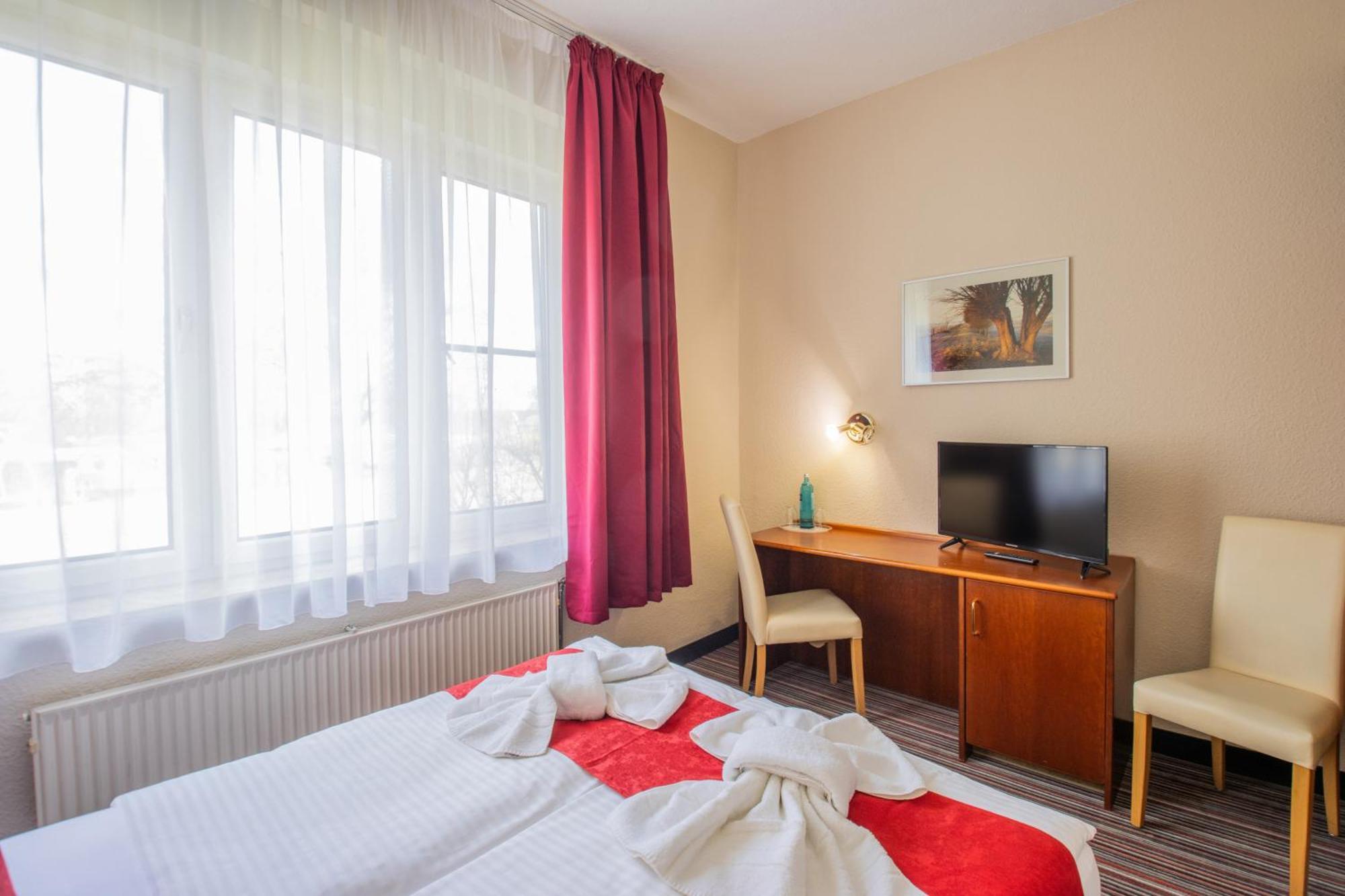 Seehotel Brandenburg An Der Havel Brielow Екстериор снимка