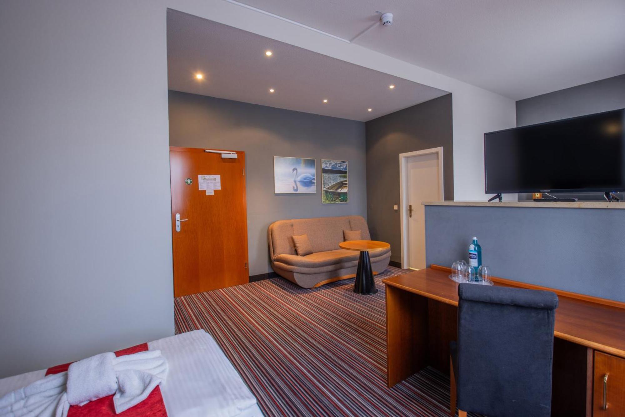 Seehotel Brandenburg An Der Havel Brielow Екстериор снимка