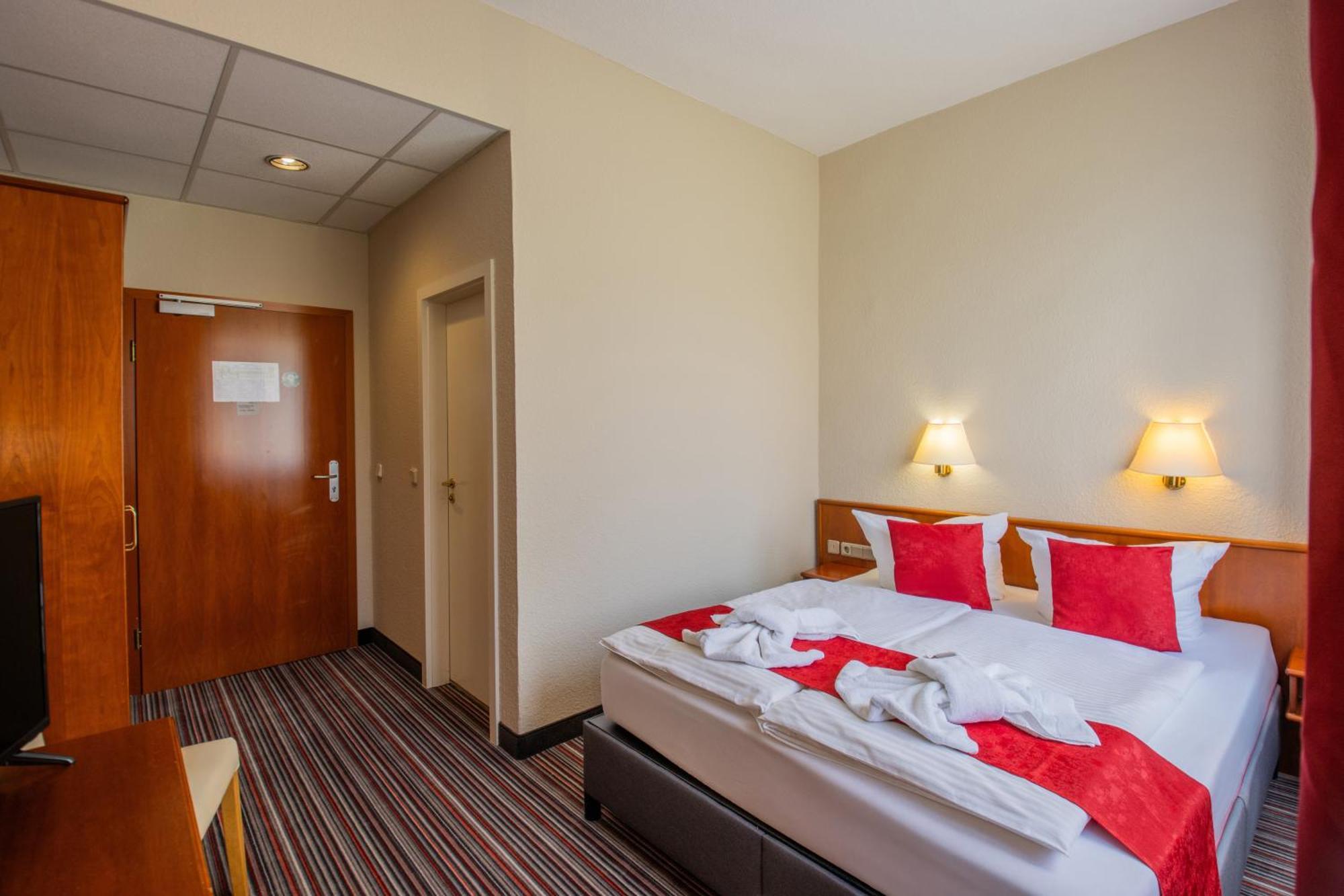 Seehotel Brandenburg An Der Havel Brielow Екстериор снимка