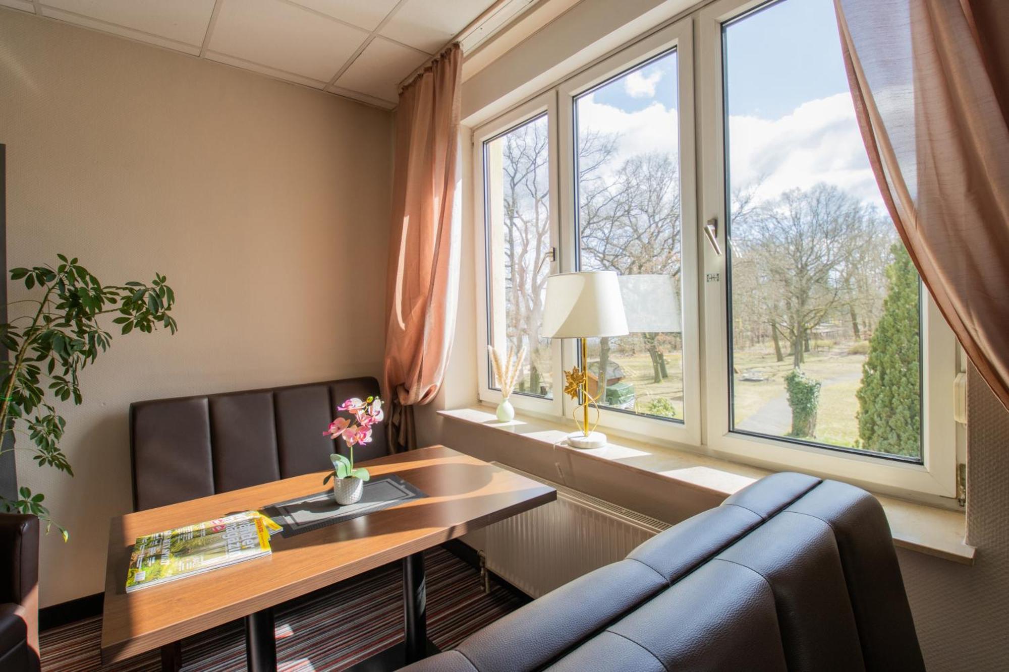 Seehotel Brandenburg An Der Havel Brielow Екстериор снимка