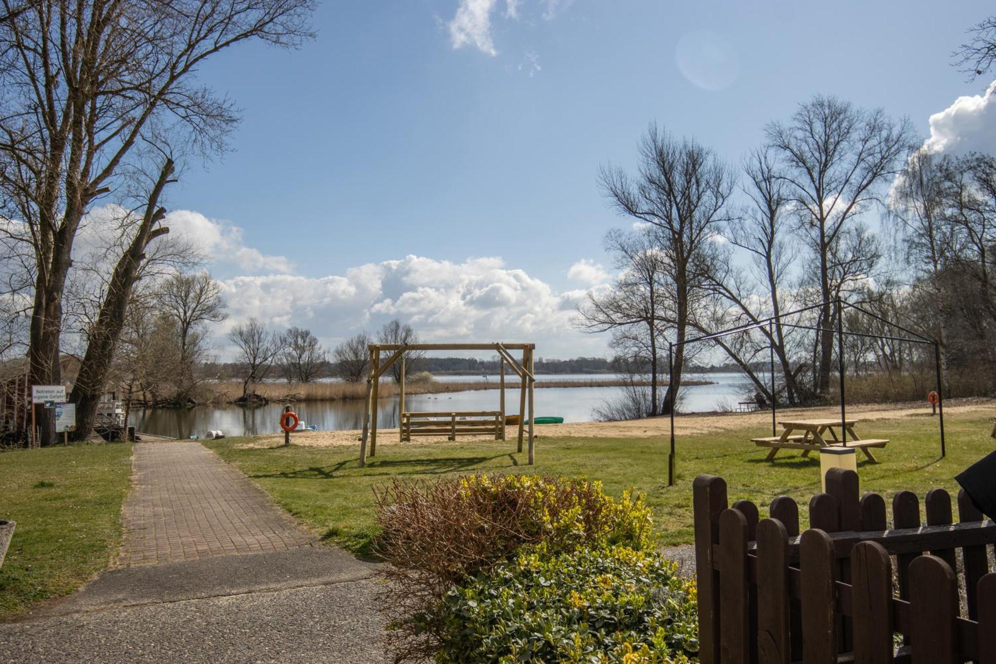 Seehotel Brandenburg An Der Havel Brielow Екстериор снимка